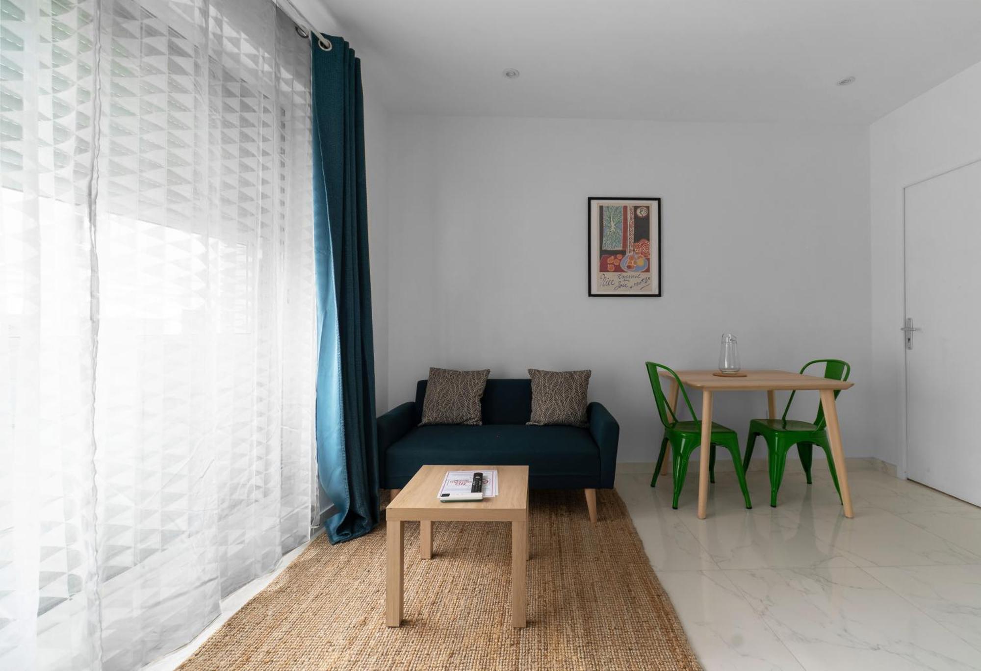 וישי Les Stins - Appartements Climatises - Centre Ville מראה חיצוני תמונה